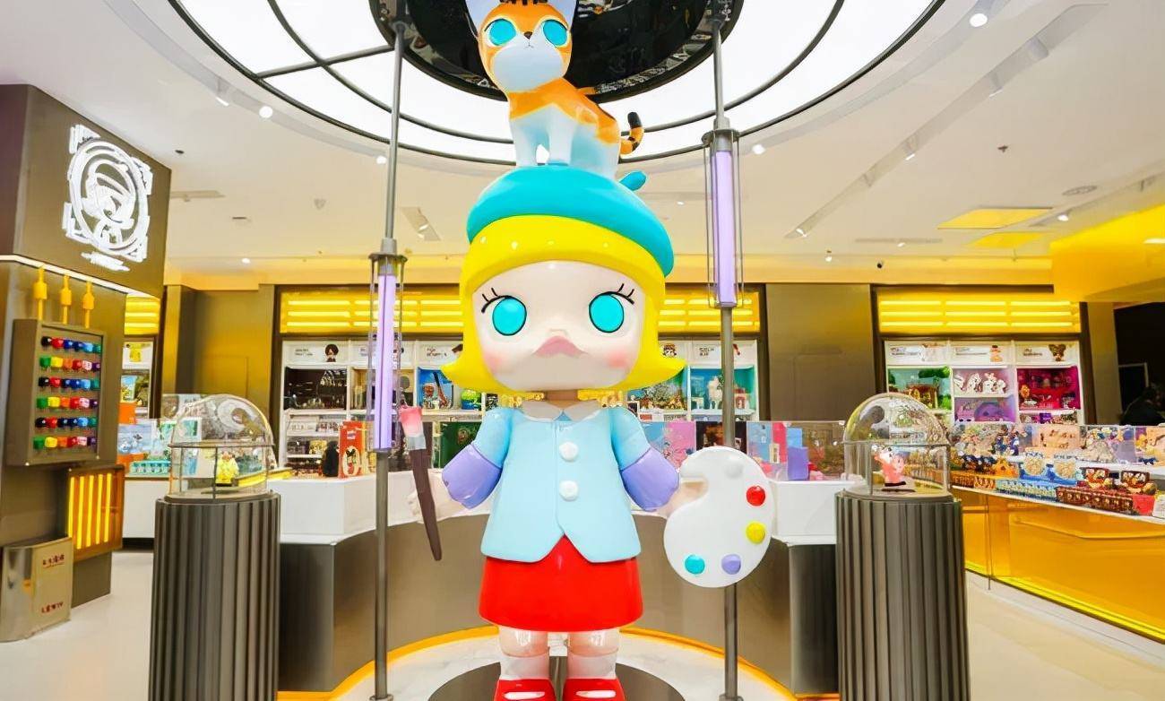 泡泡玛特消失的光环：净利润3.3亿下滑7%，毛利下降5%，花1.14亿打广告
